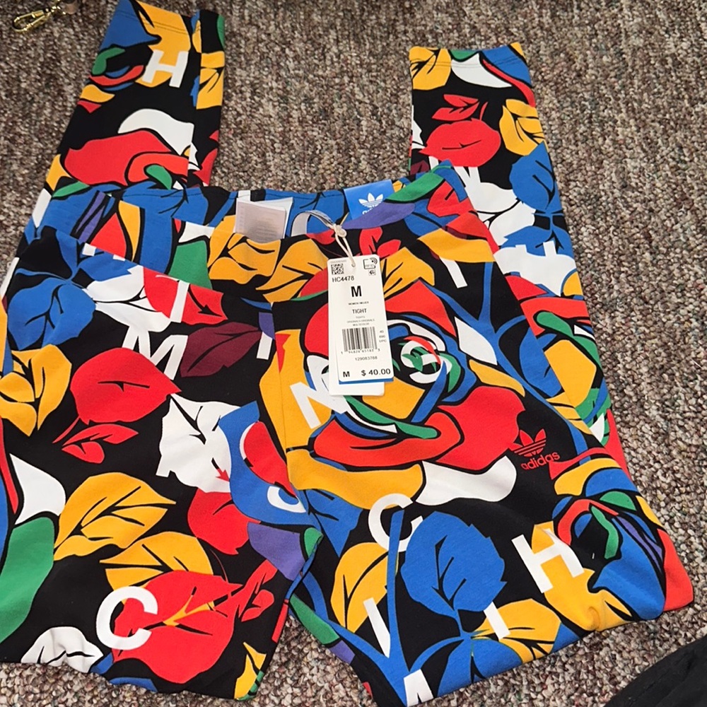 Adidas abstract leggings NWT size medium retail $40